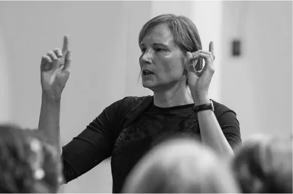 Margrit Deppe directing the Durban Chamber choir